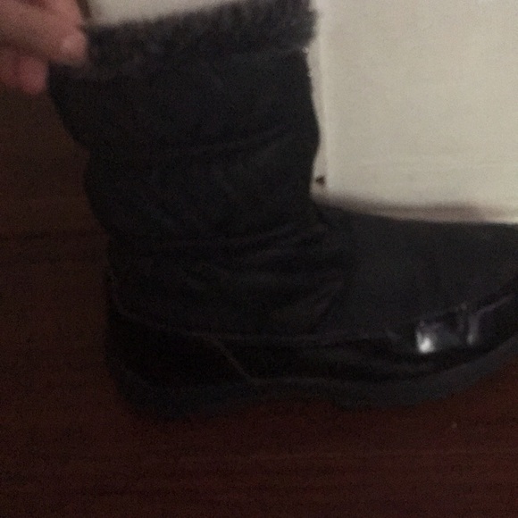 Snow Boots - Picture 3 of 3